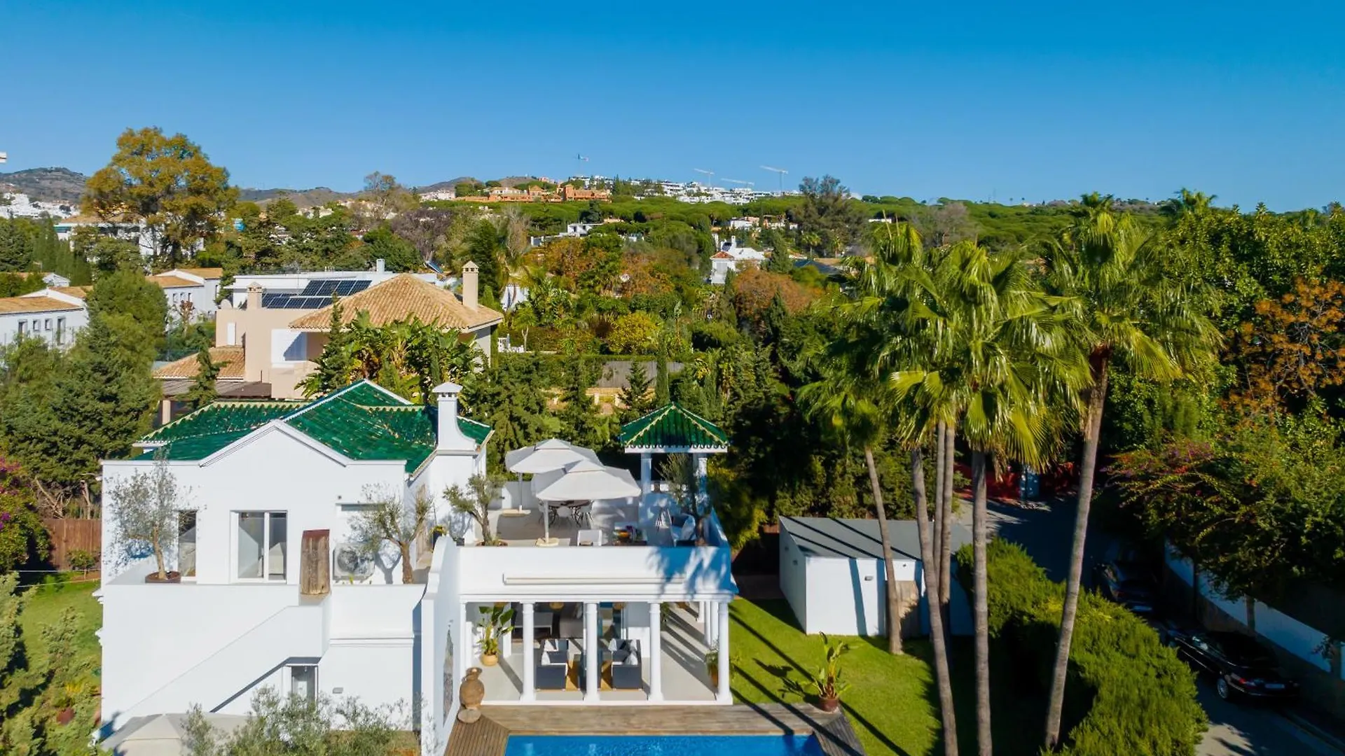 Unique Luxury Beach Side Villa With Heated Pool Marbella Spain