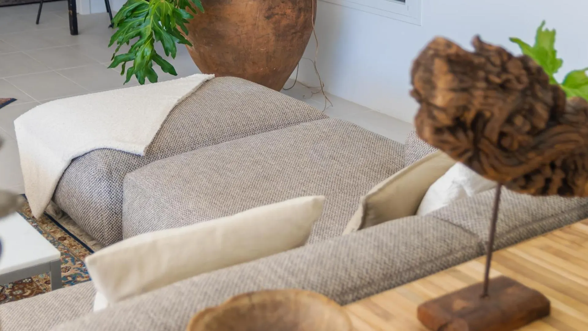 Unique Luxury Beach Side Villa With Heated Pool Marbella